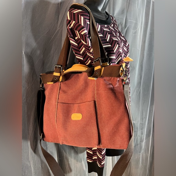 K-Two BNWOT Massenger shoulder or crossed body purple canvas bag. Cute style. - Picture 2 of 11